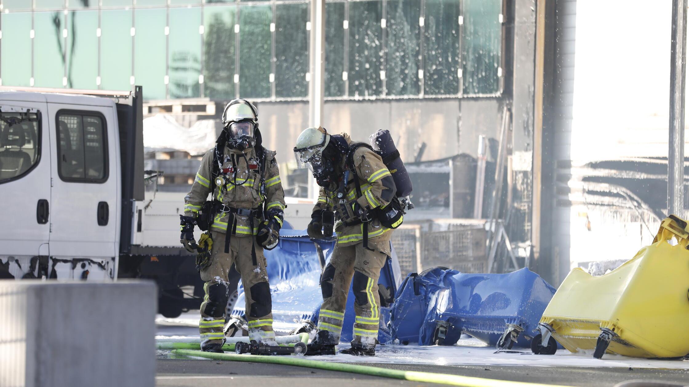 FIRST PICTURE zur News N37194 "Großeinsatz der Feu