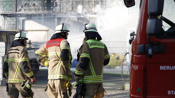 FIRST PICTURE zur News N37194 "Großeinsatz der Feu