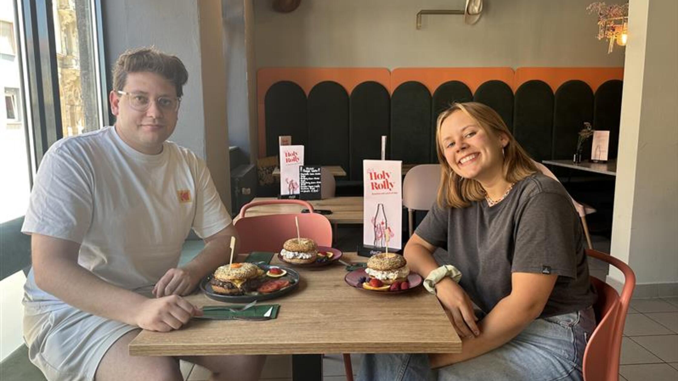 Mittagessen im "Holy Rollys"