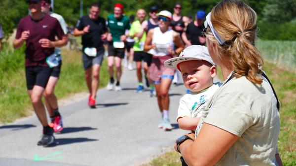 Seit 2024 macht der Metropolmarathon seinem Namen alle Ehre und verbindet die Städte Fürth und Nürnberg mit attraktiven Laufstrecken. Bei der Auftaktveranstaltung führte die Strecke von Fürth nach Nürnberg, im Jahr 2025 wird gewechselt und von Nürnberg nach Fürth gelaufen.