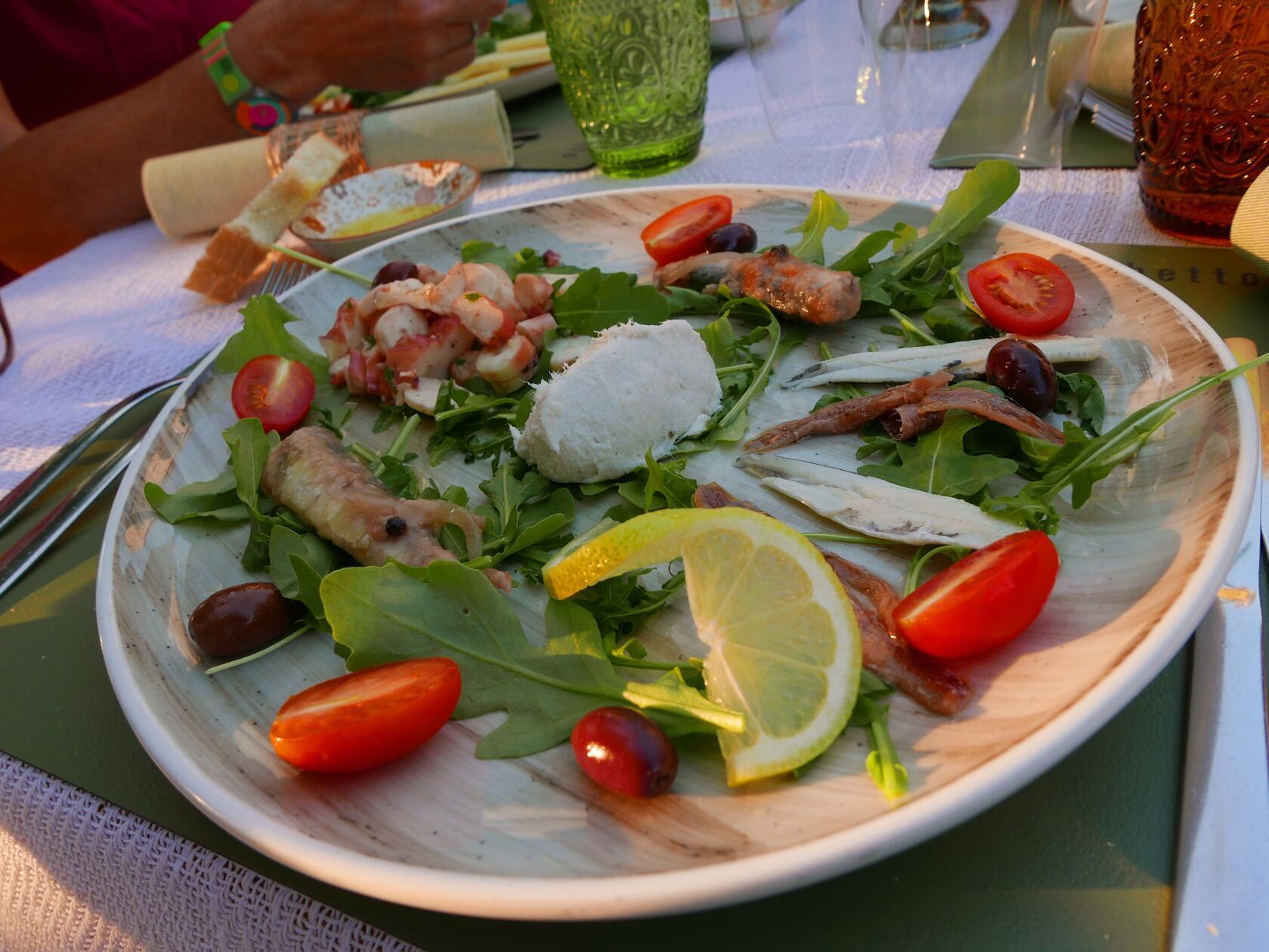 Die Fischplatte als Vorspeise des Mare-Menüs.