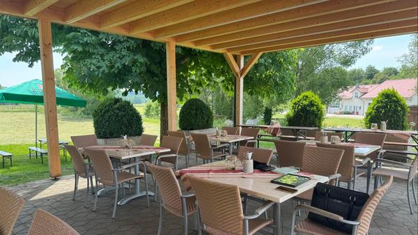 Der Landgasthof Feihl befindet sich am Kirchenweg 13, in Velburg.