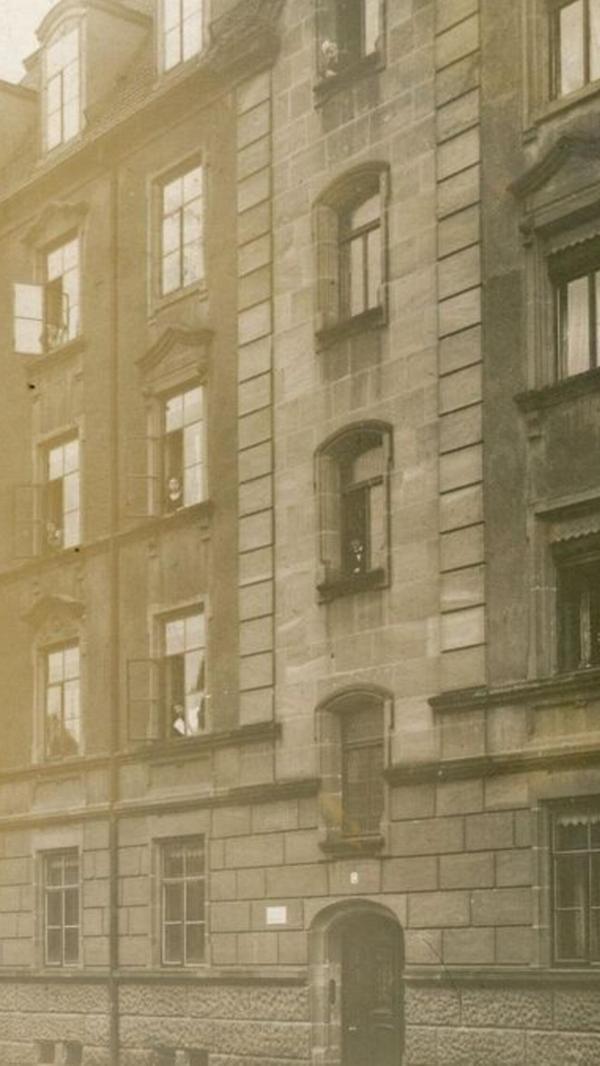 Historisch: Walter-Meckauer-Straße 7