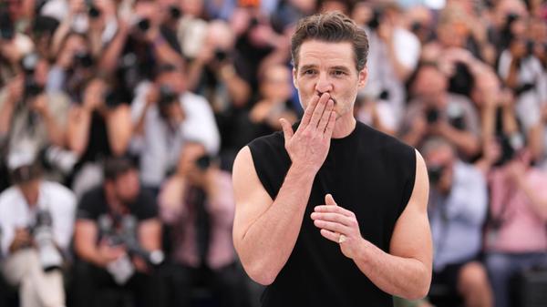 Pedro Pascal1425.jpg