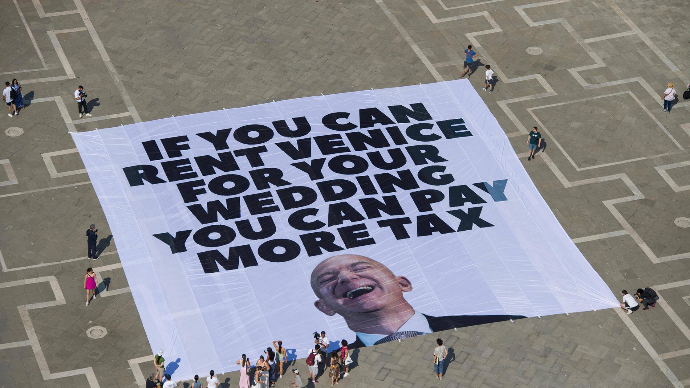 June 23, 2025, Venezia: Attivisti di Greenpeace It