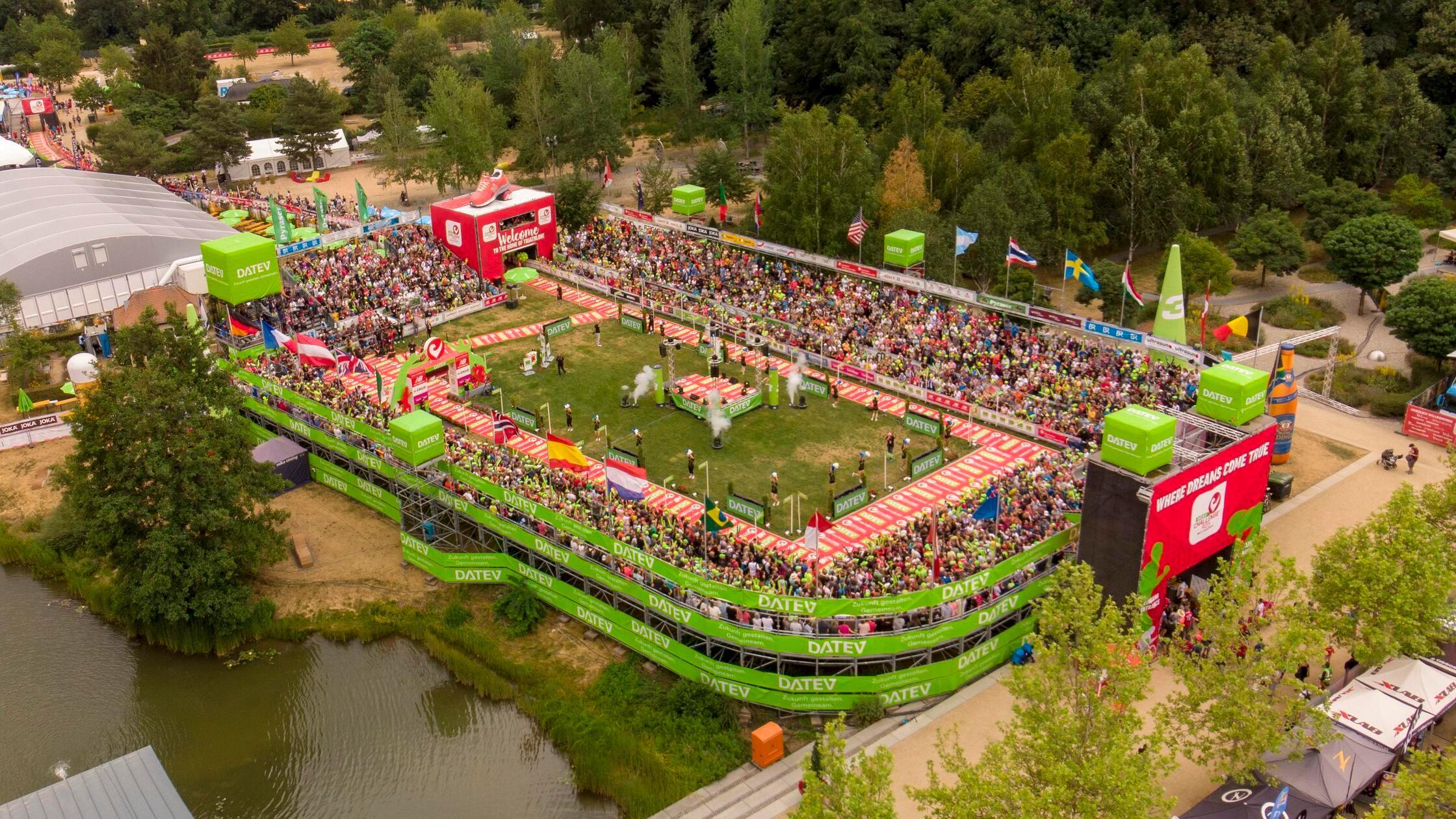 Das Stadion beim DATEV Challenge Roth powered by h
