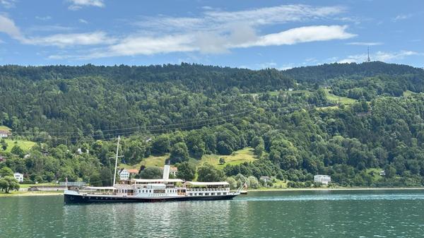 Frisch gestärkt geht es dann an den Bodensee, das "österreichische Meer".