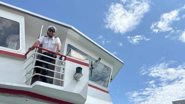 In Bregenz lädt der Kapitän zur Rundfahrt ein...