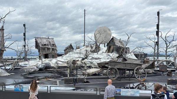 Anschließend reicht die Zeit noch für einen Besuch in der Seebühne mit Blick aufs Bühnenbild...