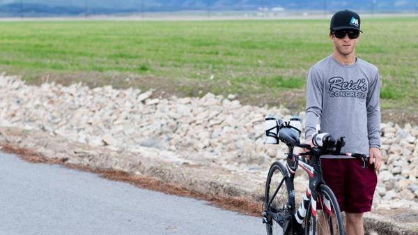 Ein Bericht über den Challenge hat den kleinwüchsi