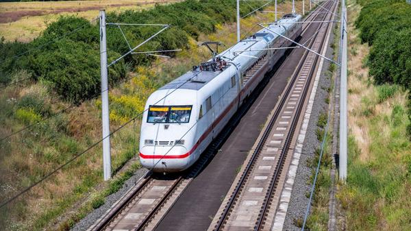 Deutsche Bahn testet neuen Hochgeschwindigkeitszug