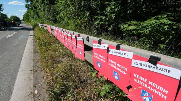Am Samstag sind zahllose Radfahrer für eine Demo über den Frankenschnellweg geradelt. Die wichtige Verkehrsader war deshalb stundenlang lahmgelegt. Wir haben die Bilder der Aktion.