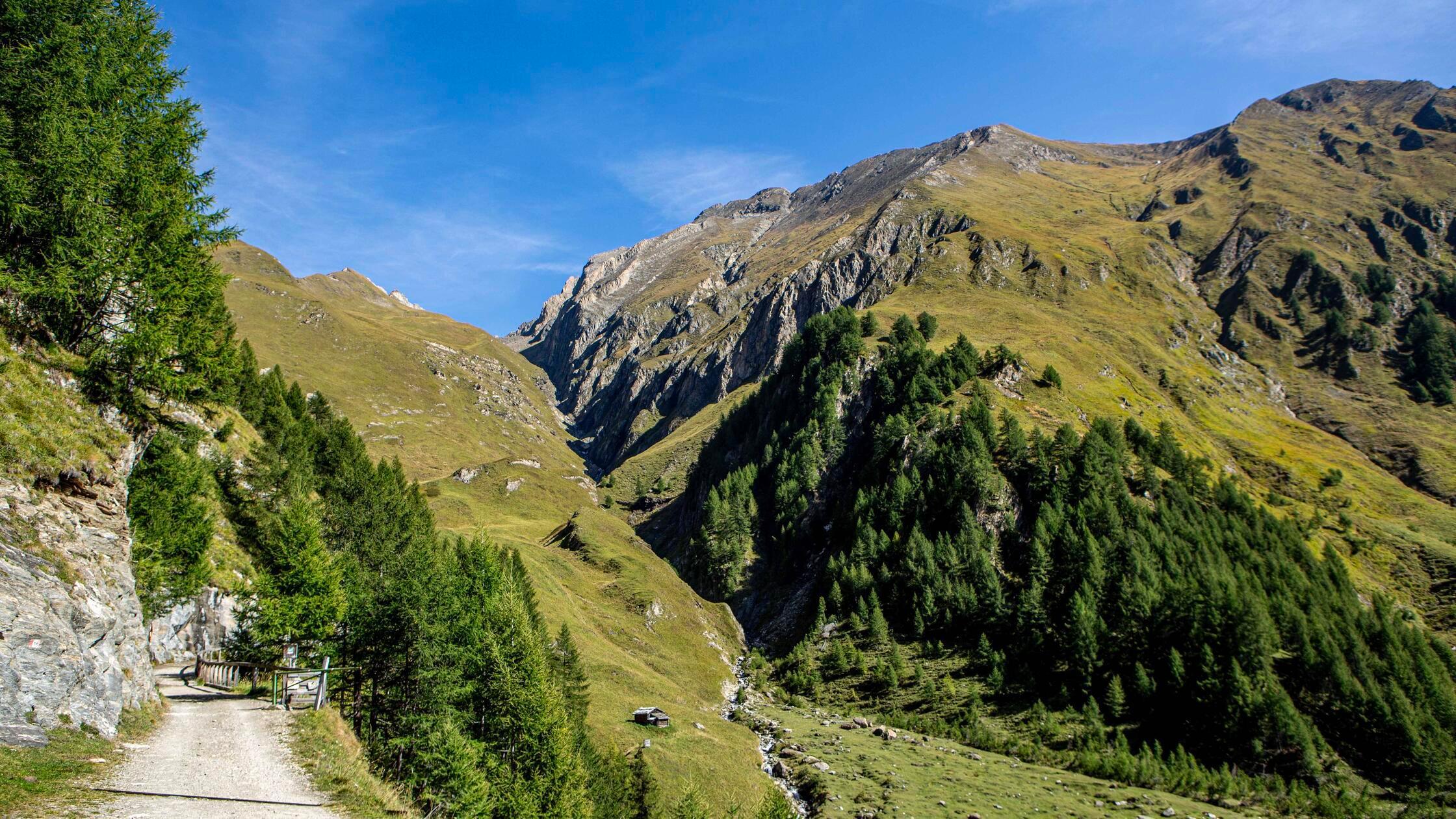 Das Valler Tal ( oft auch Valser Tal oder einfach 