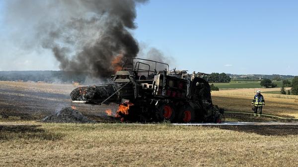 Zusammenhalt ist der Erfolg: Feuerwehr und Landwir