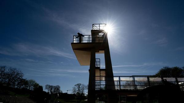 Saisonvorbereitungen im Nordbad Halle