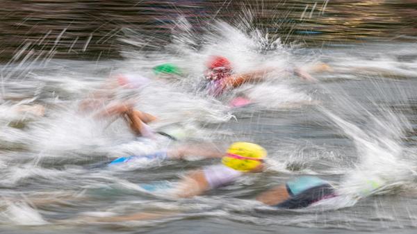 Die Top-Schwimmer legten heute die 3,8 km im Main-Donau-Kanal in beeindruckenden Zeiten zurück: Henry Schoemann schwamm in 46:17 Min, gefolgt von Jonas Schomburg und Likasz Wojt