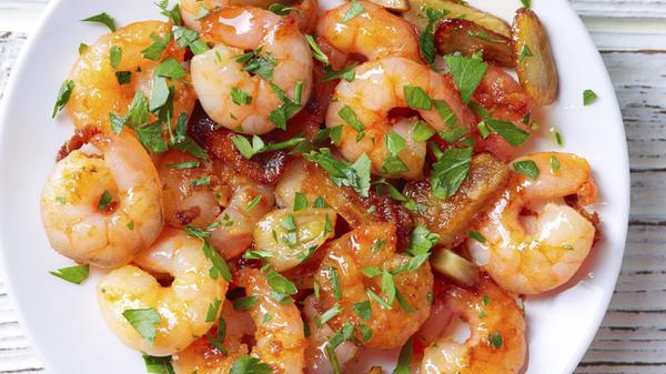 Knoblauchgarnelen pinchos Tapas aus Spanien gambas