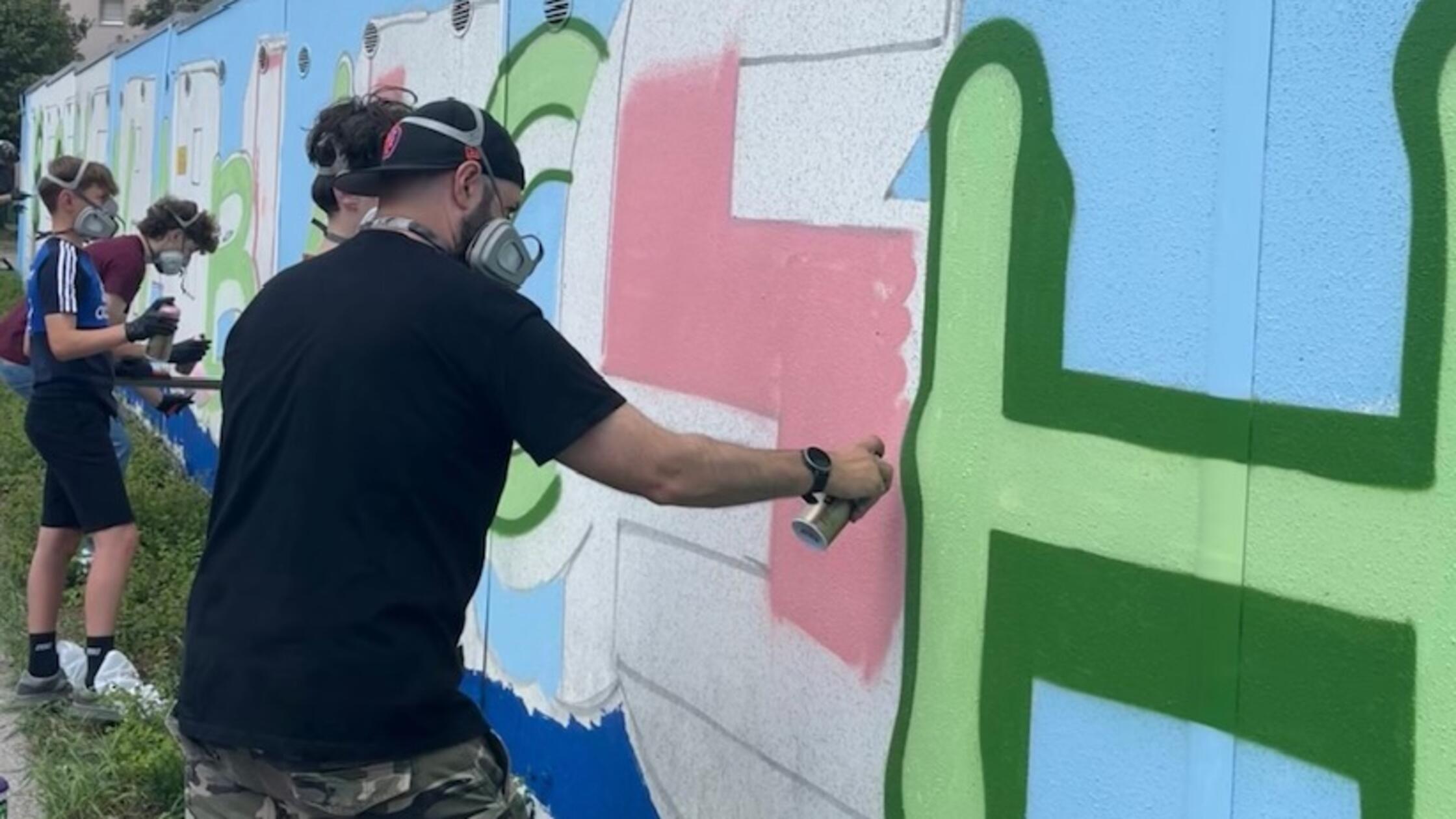 Streetart mit Stile: Kreative Jugendaktion in Schw