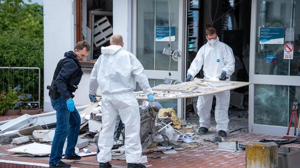 In der Nacht zum Montag (07.07.2025) haben Unbekan