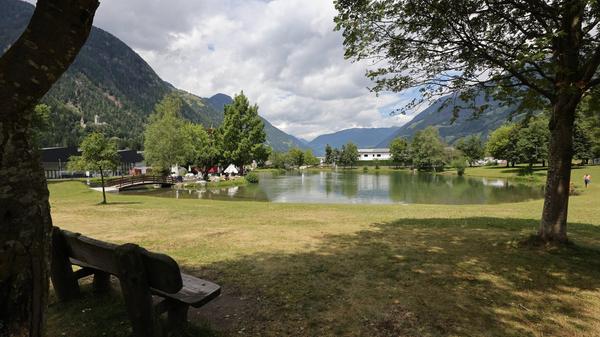 In unmittelbarer Umgebung ist der Badesee "Baggalocke".