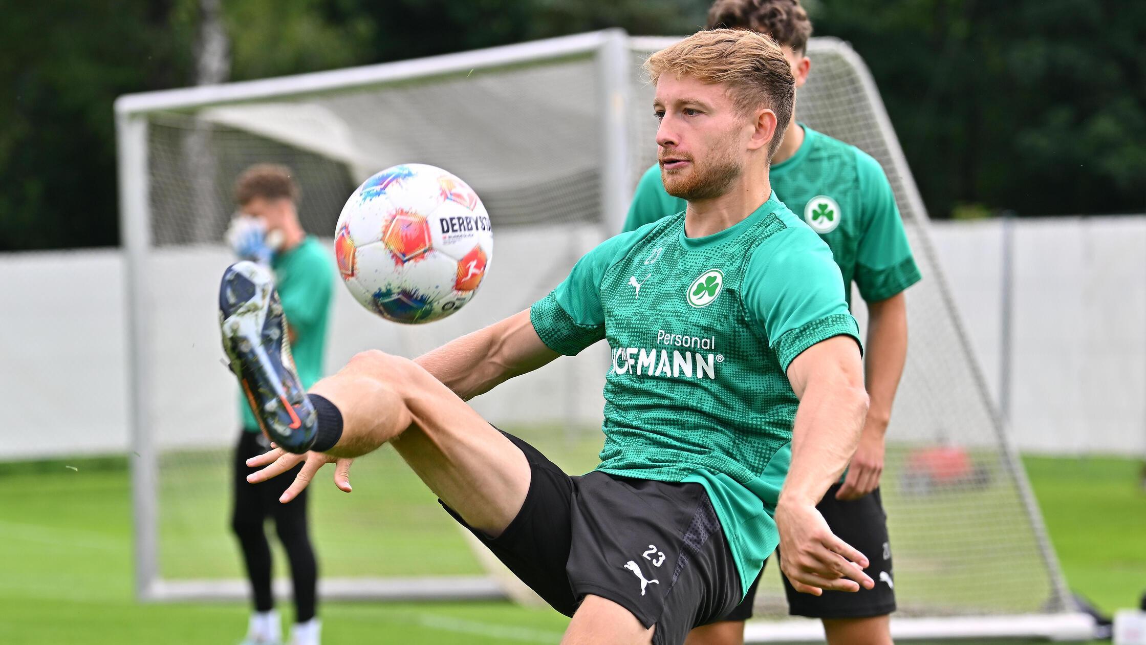 Ein studierter Anf&uuml;hrer: Wie Jannik Dehm beim Neuaufbau des Kleeblatts vorangehen will