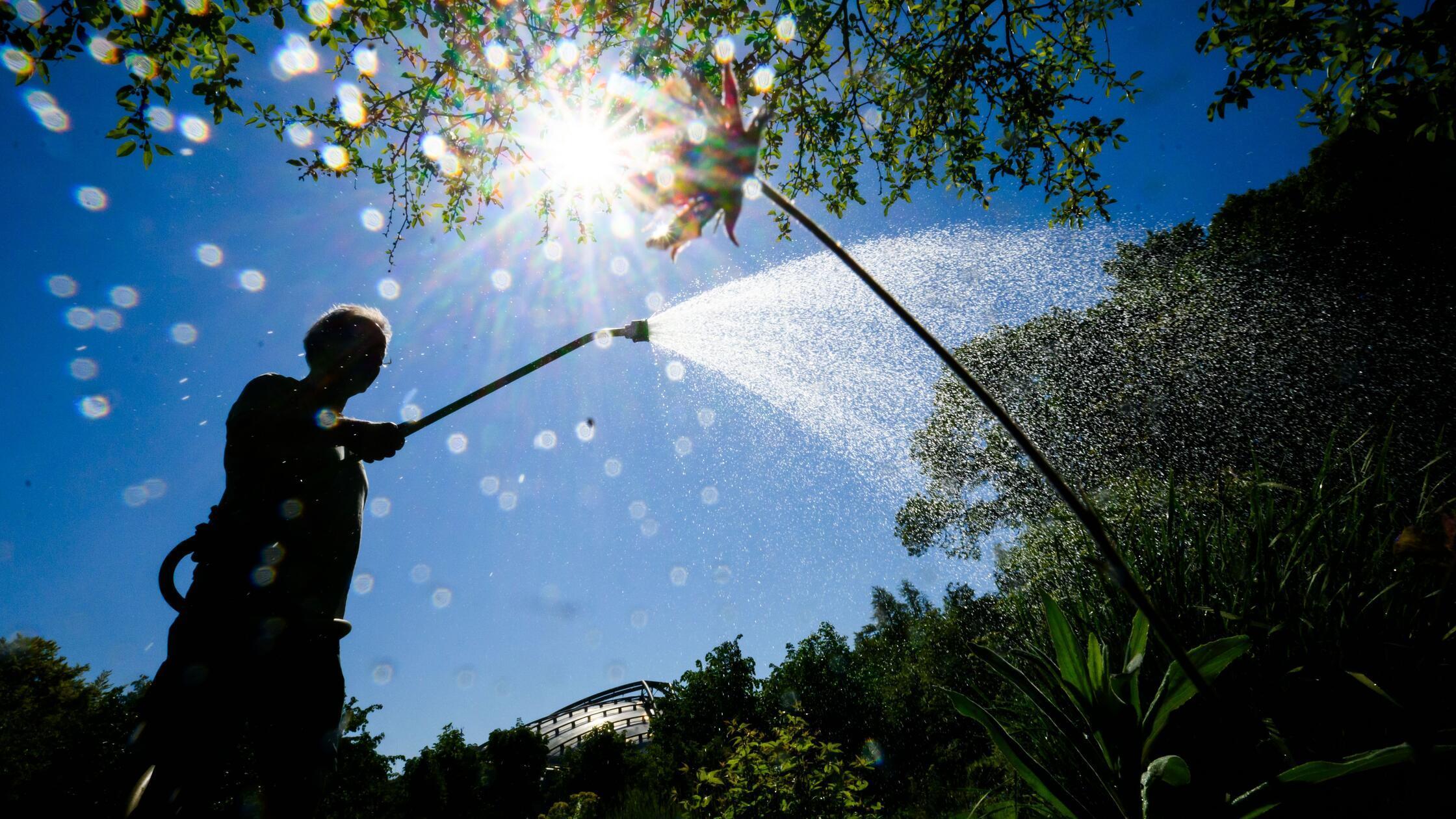Belastung f&uuml;r die Wasserversorger: Muss man in F&uuml;rth und Umgebung bald sparsamer sein?
