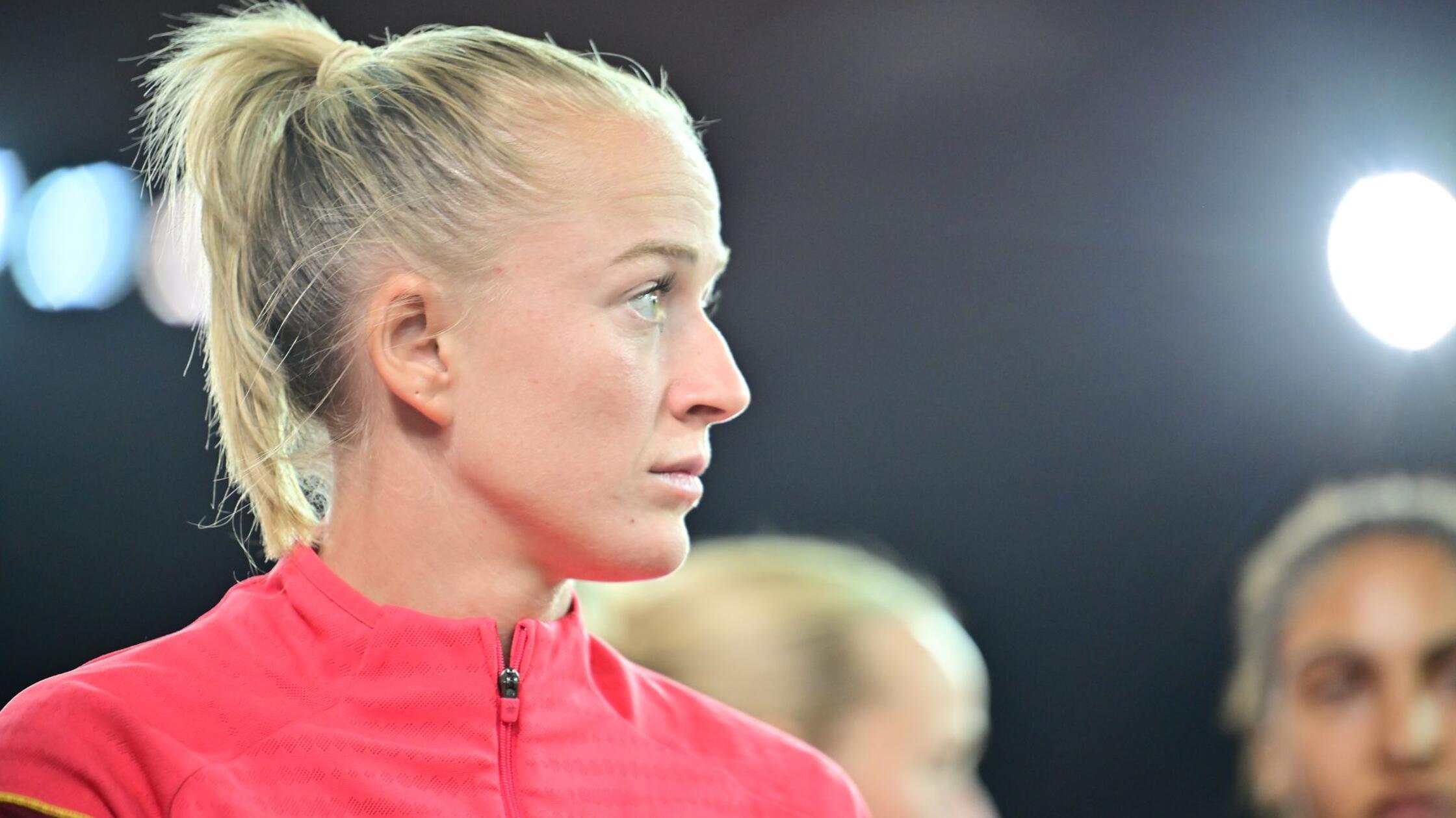 Schüller will keine Popp sein: DFB-Torjägerin gefordert