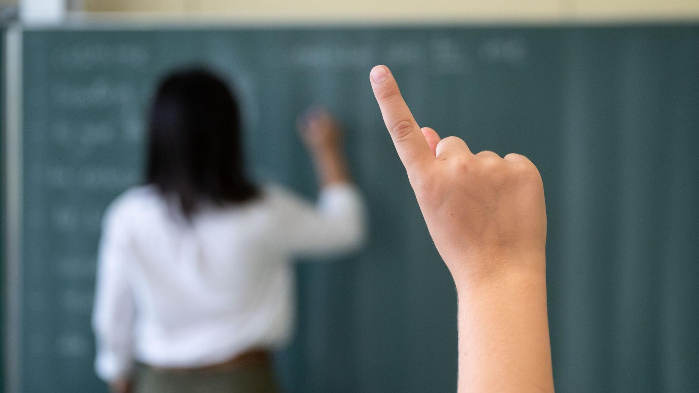 Fraktionen fordern: Ein Schulbegleiter für mehrere Kinder