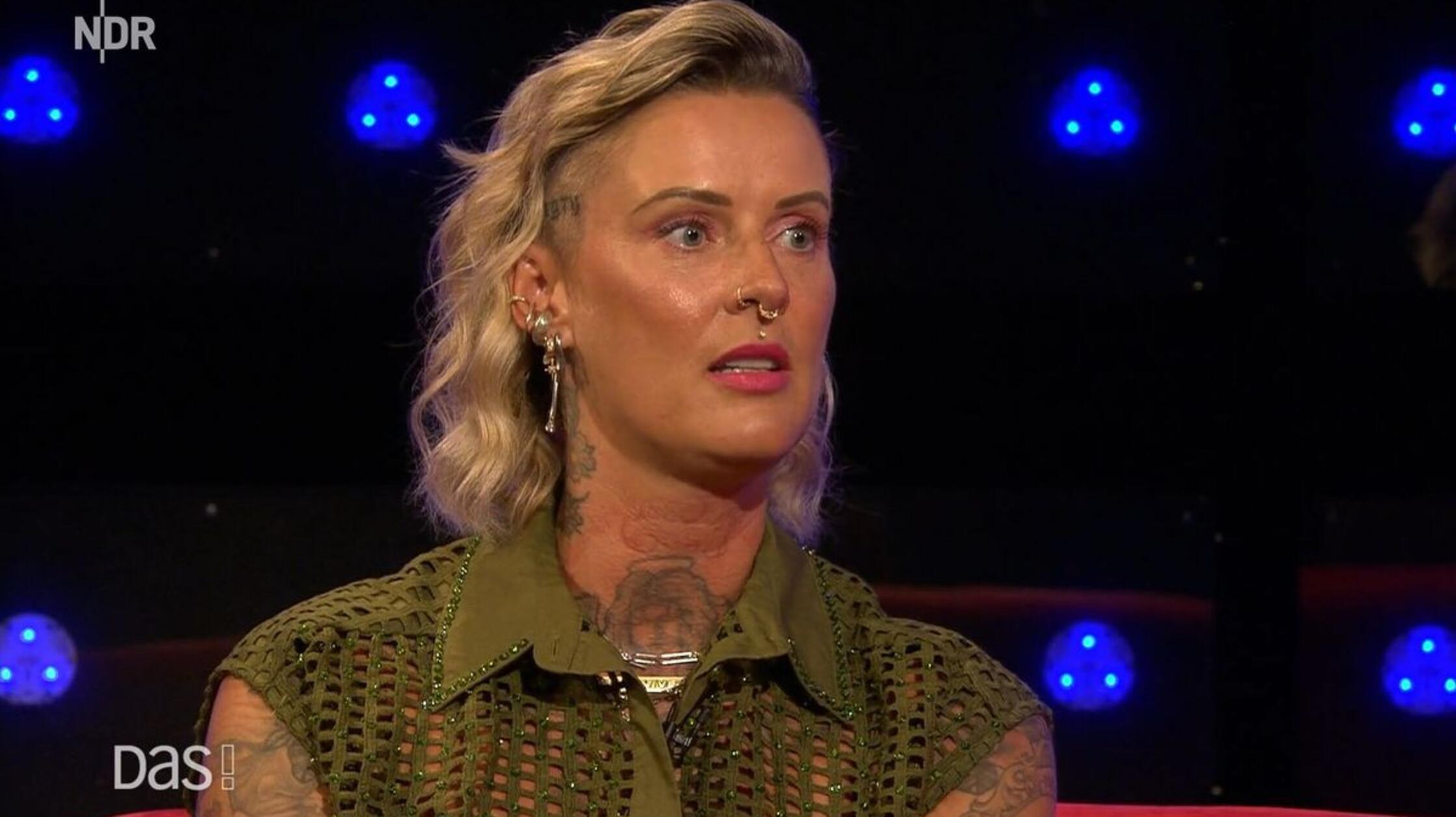 "Stelle keine Cis-Männer mehr an": Jennifer Weist klagt über Machtmissbrauch in der Musikindustrie