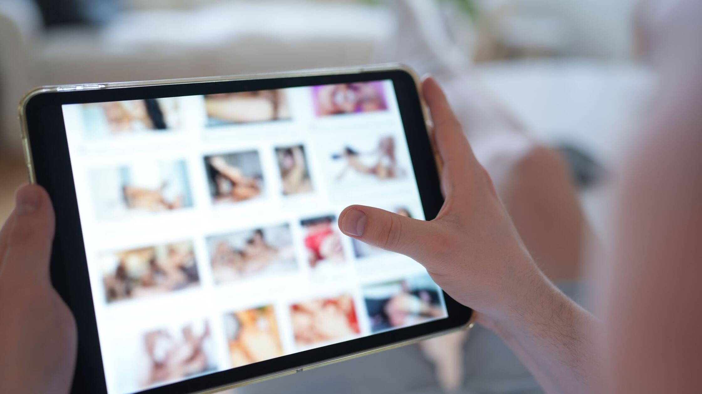 Kinderpornografie: Wohnungen in Niederbayern durchsucht