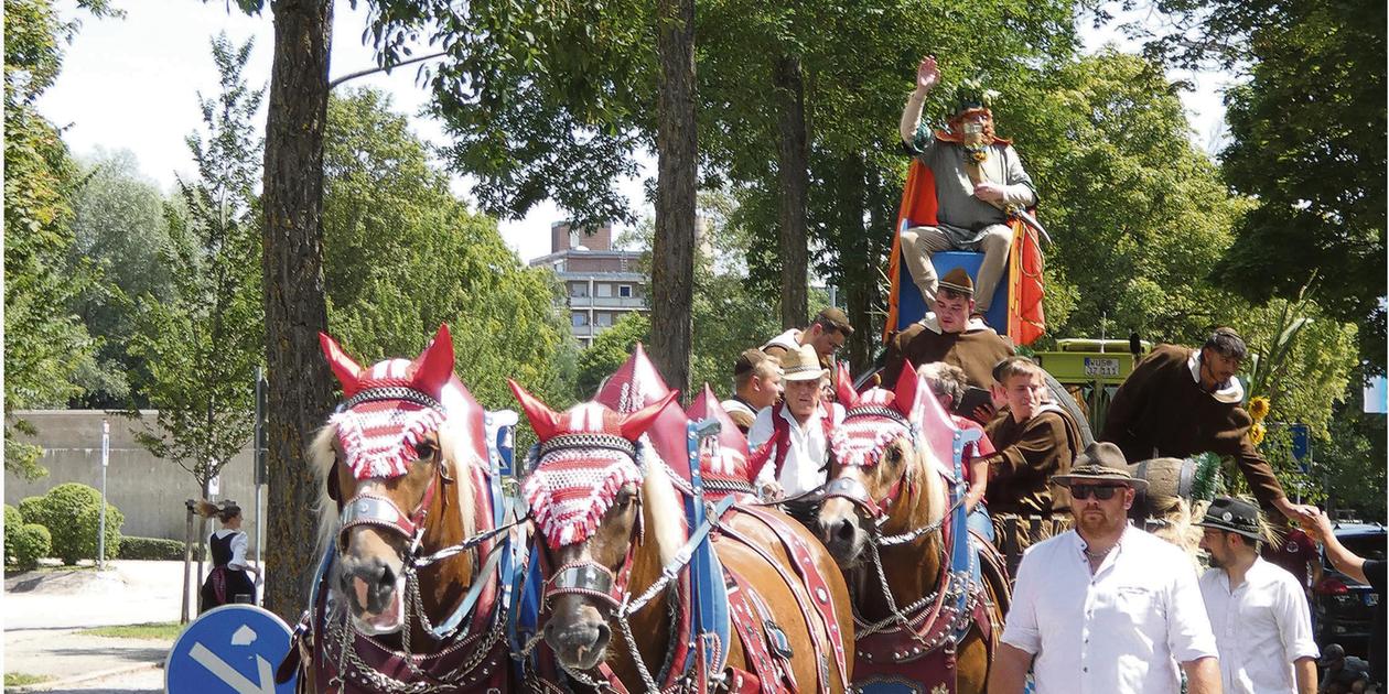 Treuchtlingen folk festival parade as the final highlight