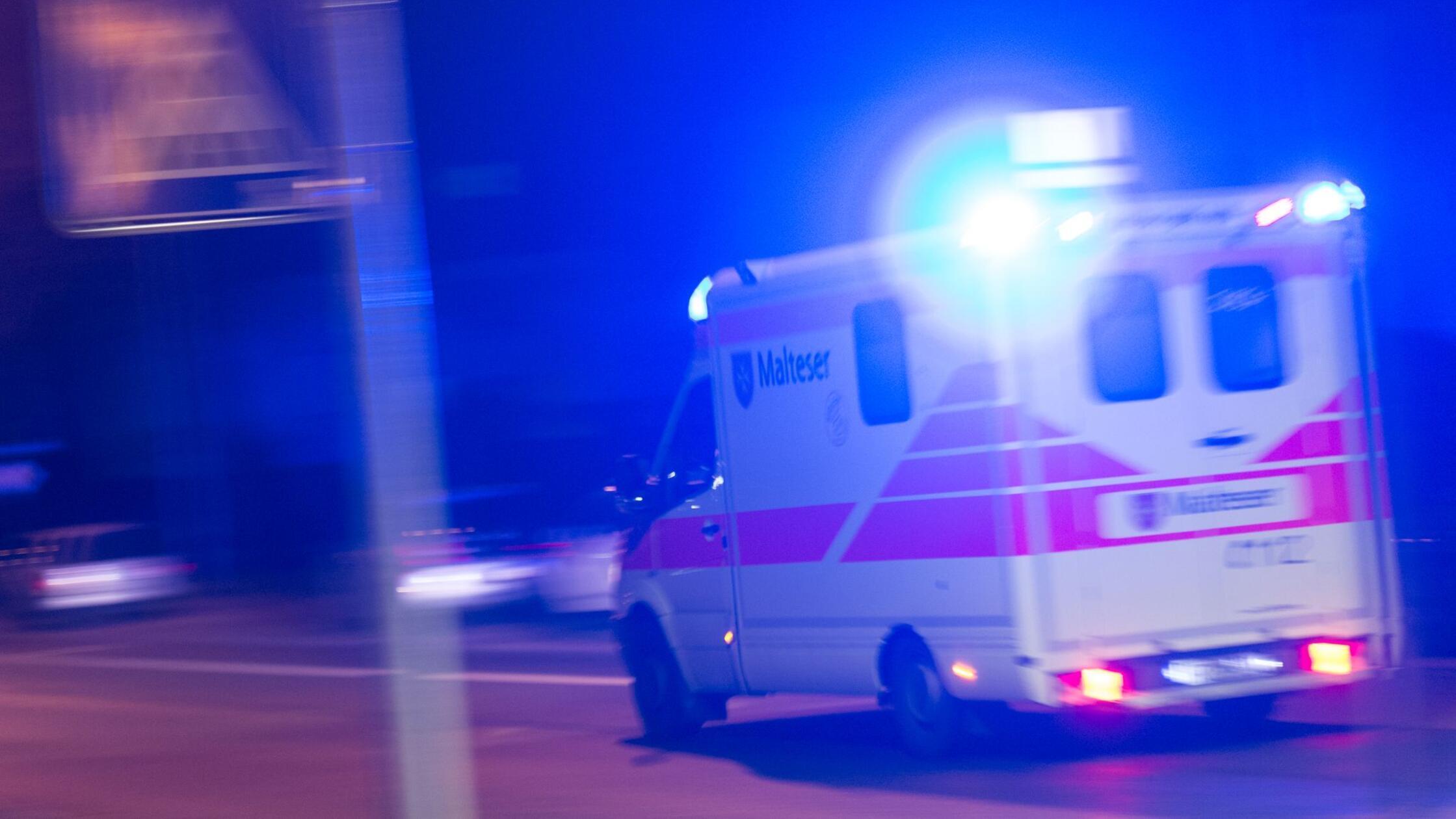 Tödliches Unglück in Bayern: 32-Jähriger stürzt an Nationaldenkmal mehrere Meter in die Tiefe