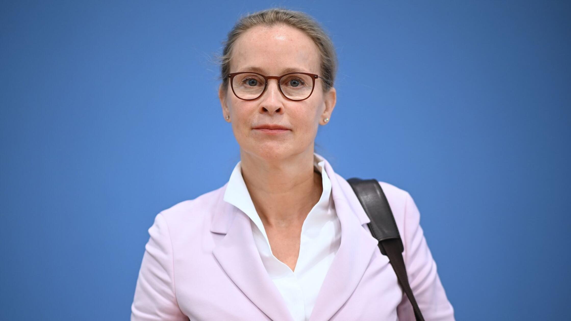 Umfrage: Mehrheit gegen Rückzug von Brosius-Gersdorf