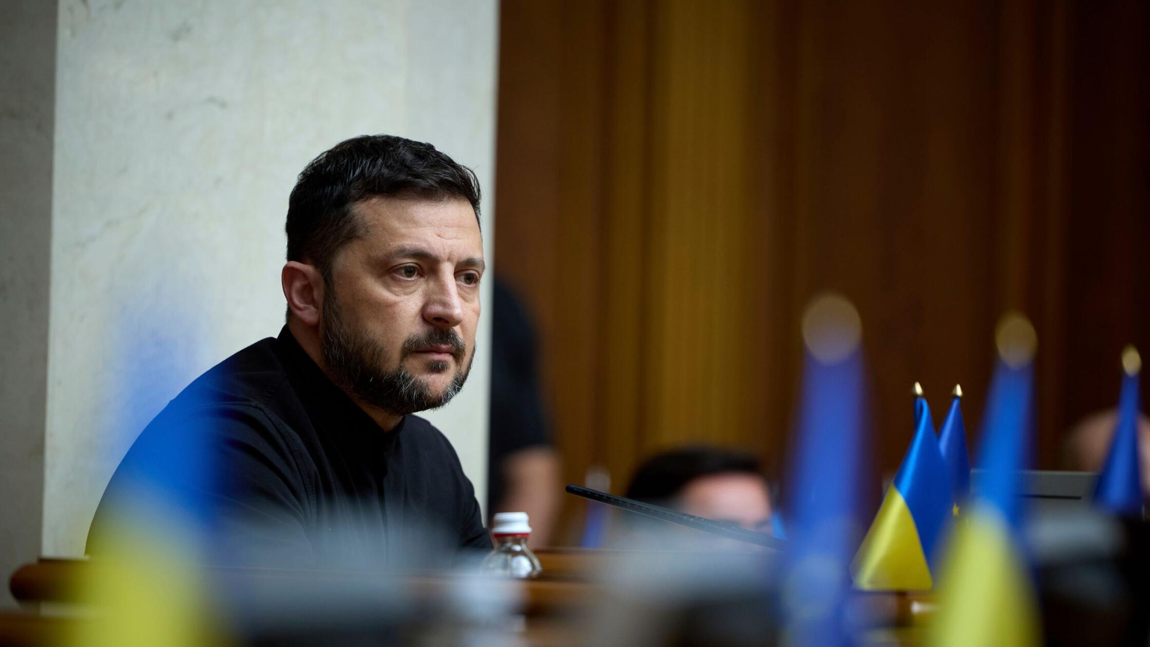 Selenskyj kündigt Verhandlungen mit Russland für Mittwoch an