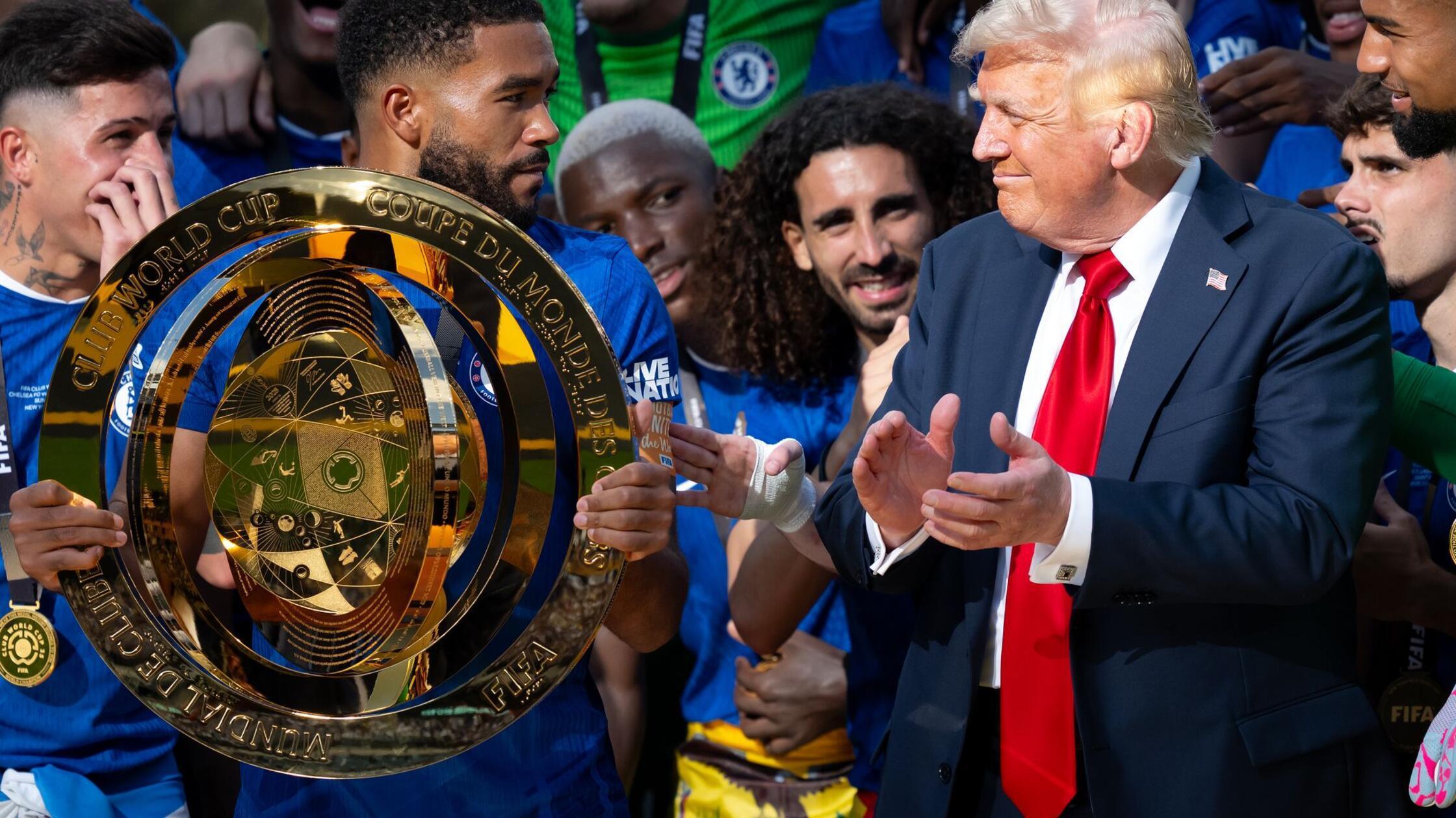 Cucurella hatte bei Club-WM wegen Trump „die Hose voll“