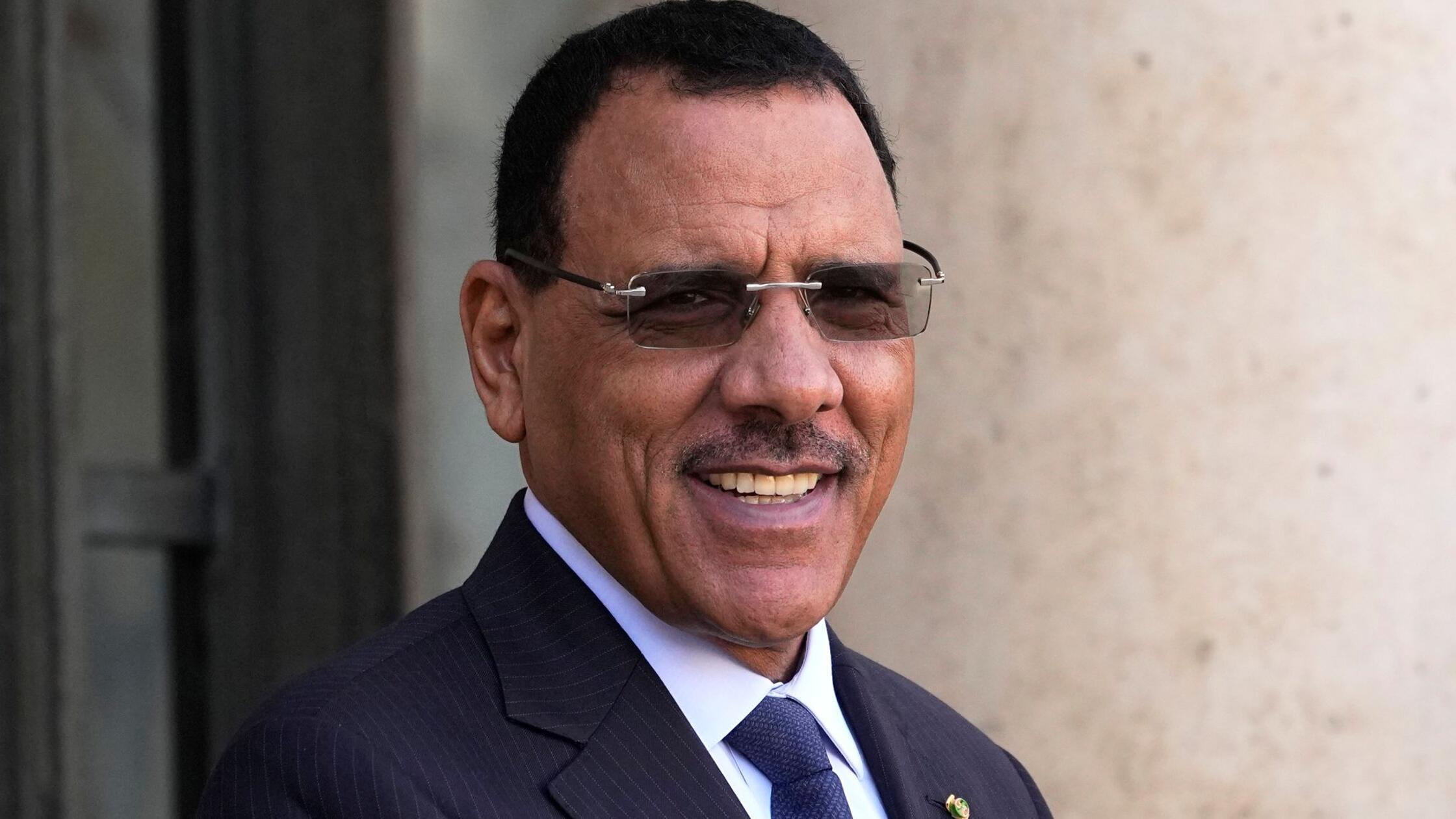 Nigers Ex-Präsident seit zwei Jahren im Palast eingesperrt