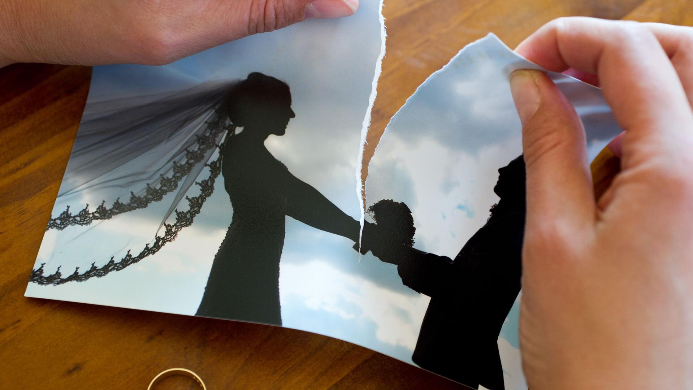 Število ločitev na Bavarskem preseglo 20.000