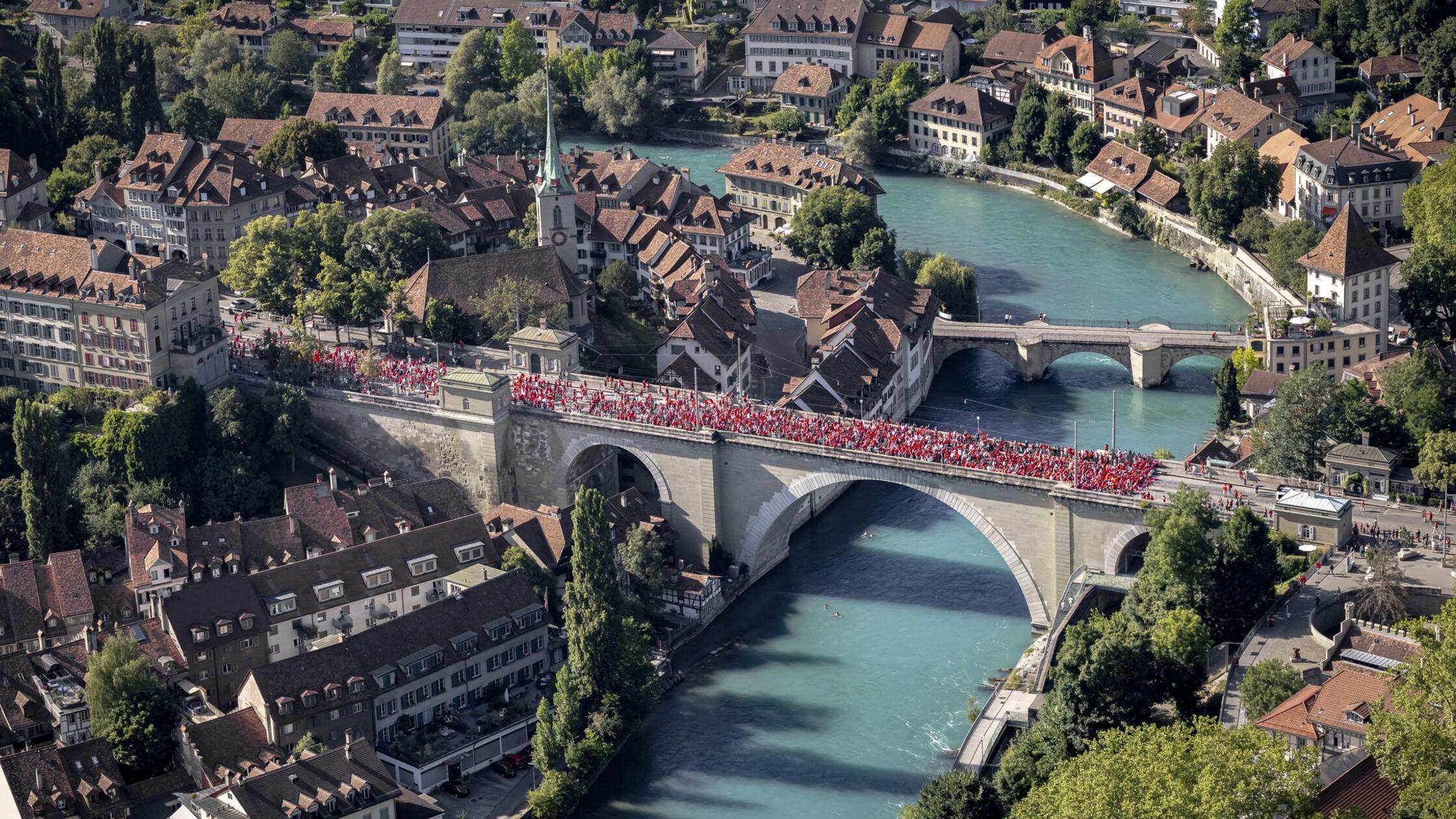 Fanwalks und Elfmeterverschießen: Tops und Flops der EM