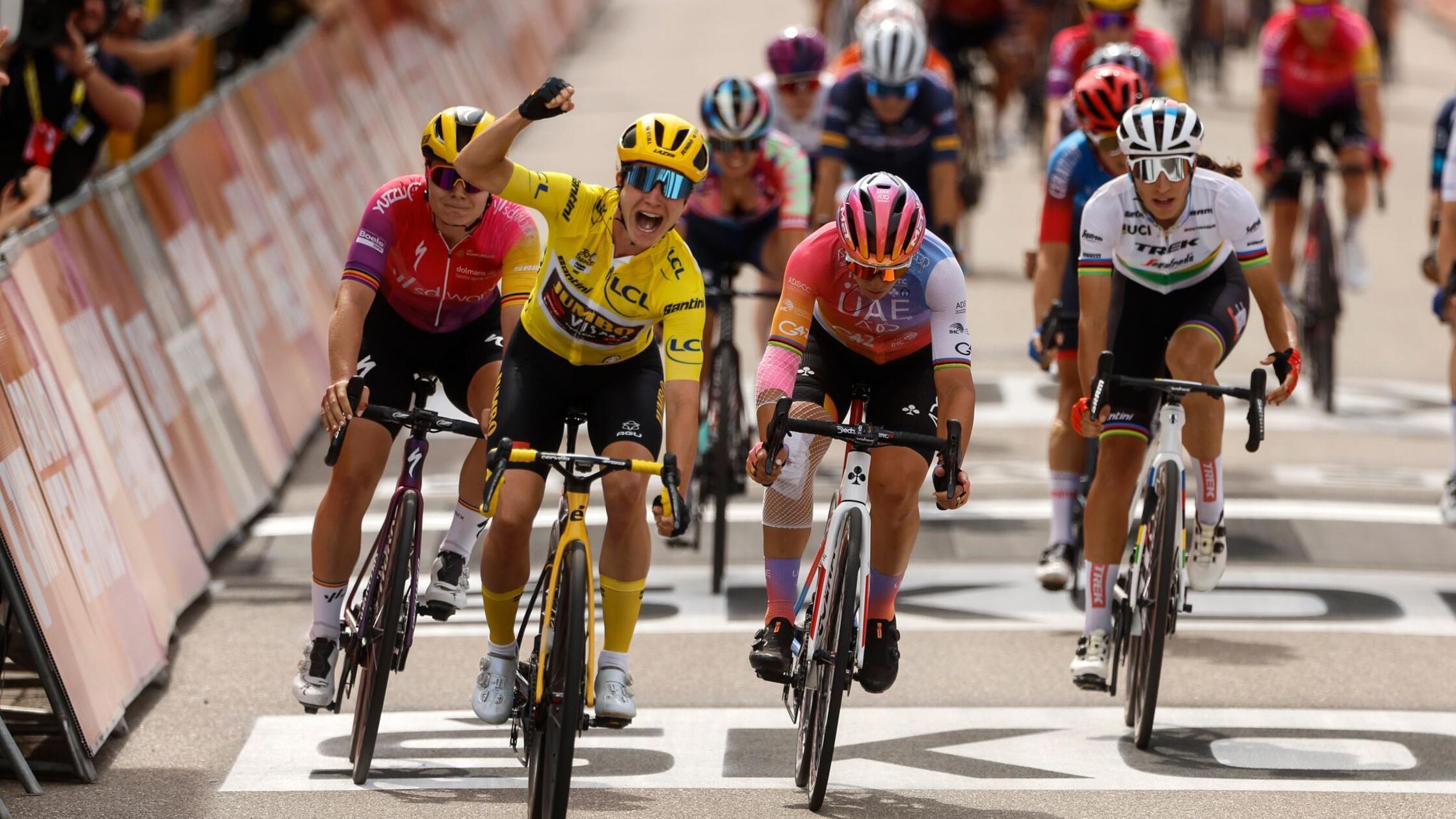 Niederländerin Vos gewinnt Auftakt der Tour de France