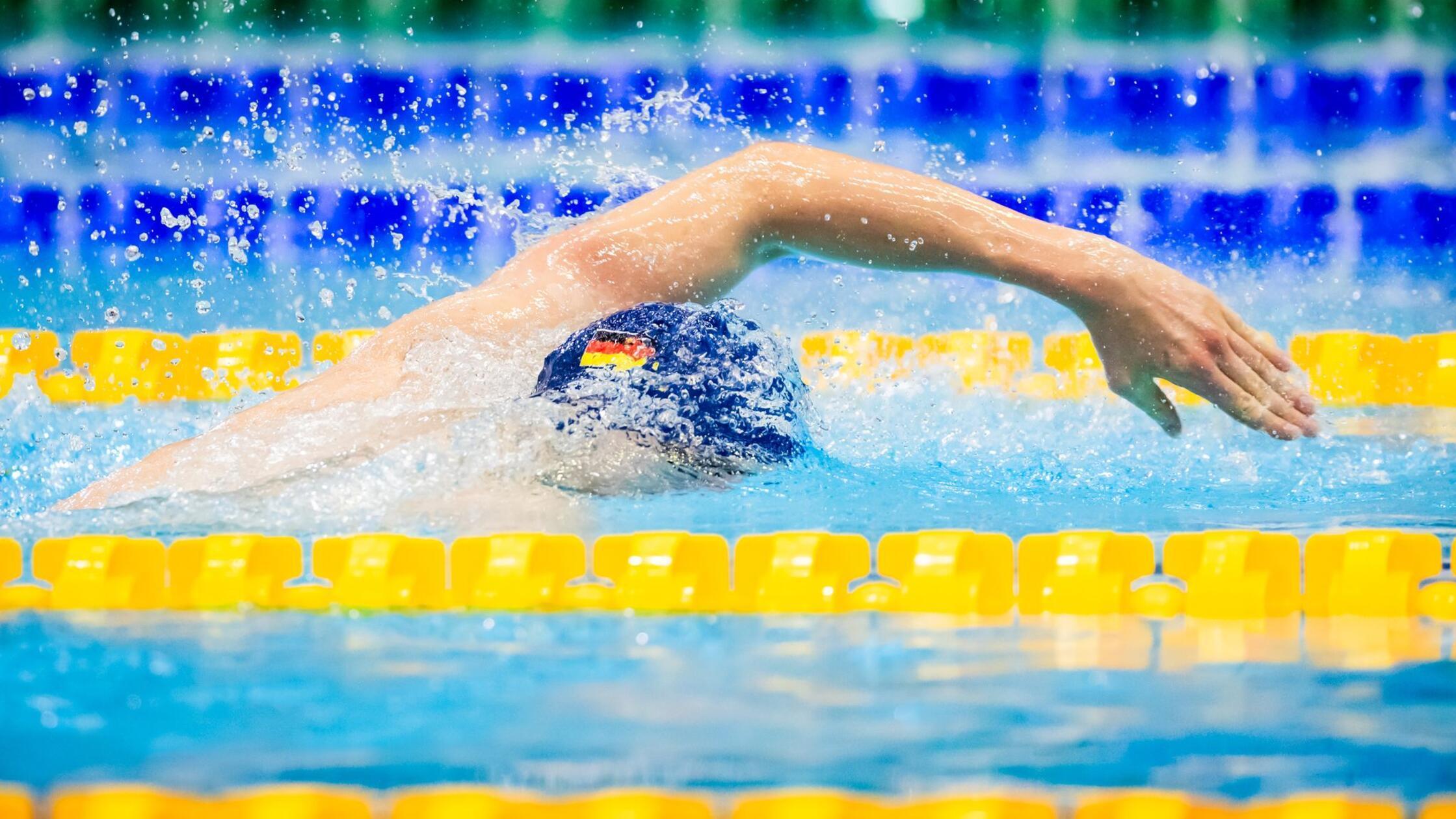 Lukas Märtens schwimmt souverän ins WM-Finale