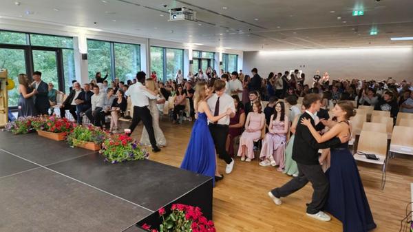 Tanz, Ballons und Emotionen – Die Dr.-Mehler-Schul