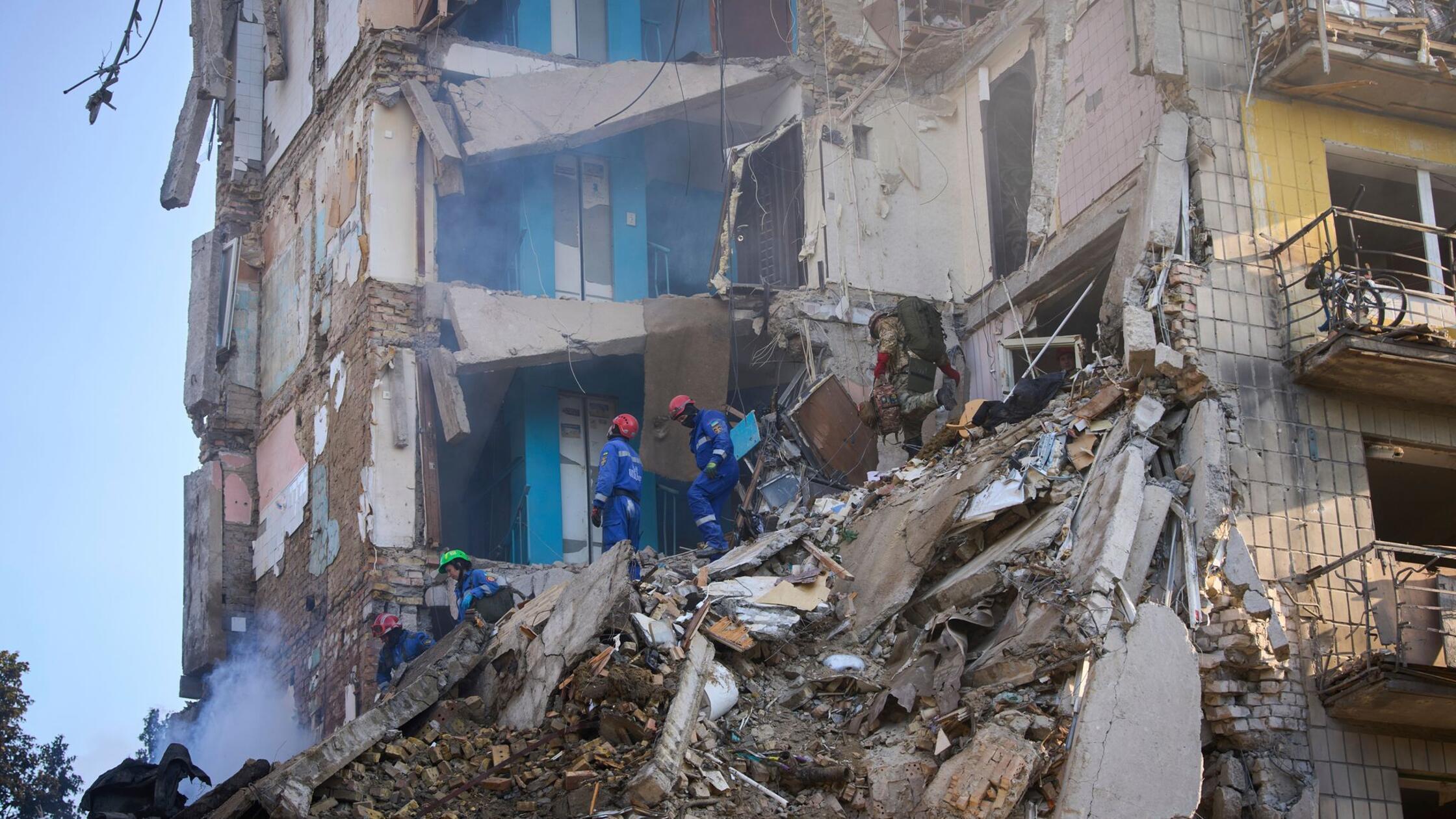 Verletzte in Kiew bei russischen Luftangriffen auf Ukraine