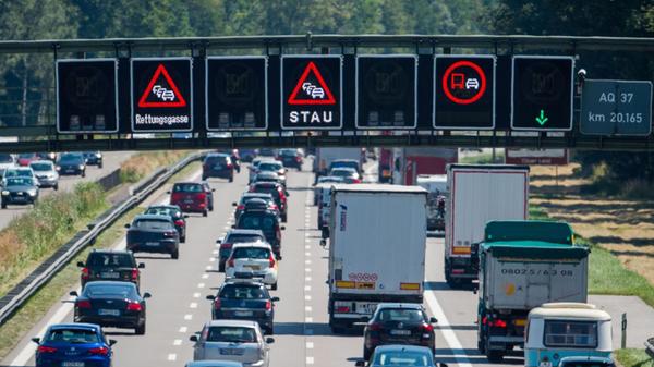 Stau auf der A82479.jpg