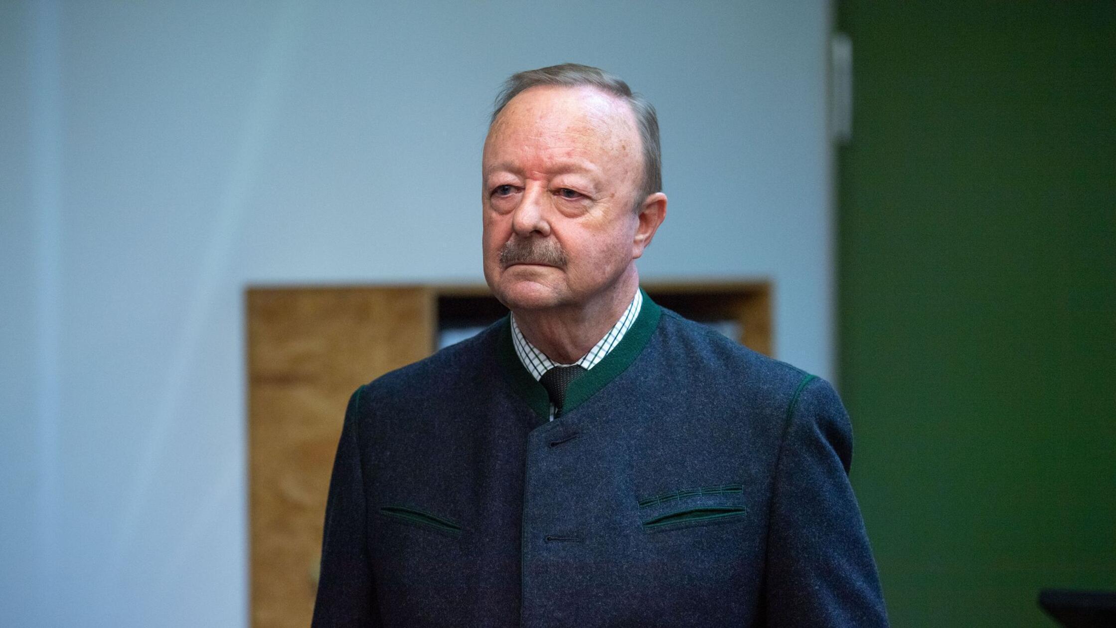 Bivši direktor banke v aferi Sparkasse se bori za visoko pokojnino