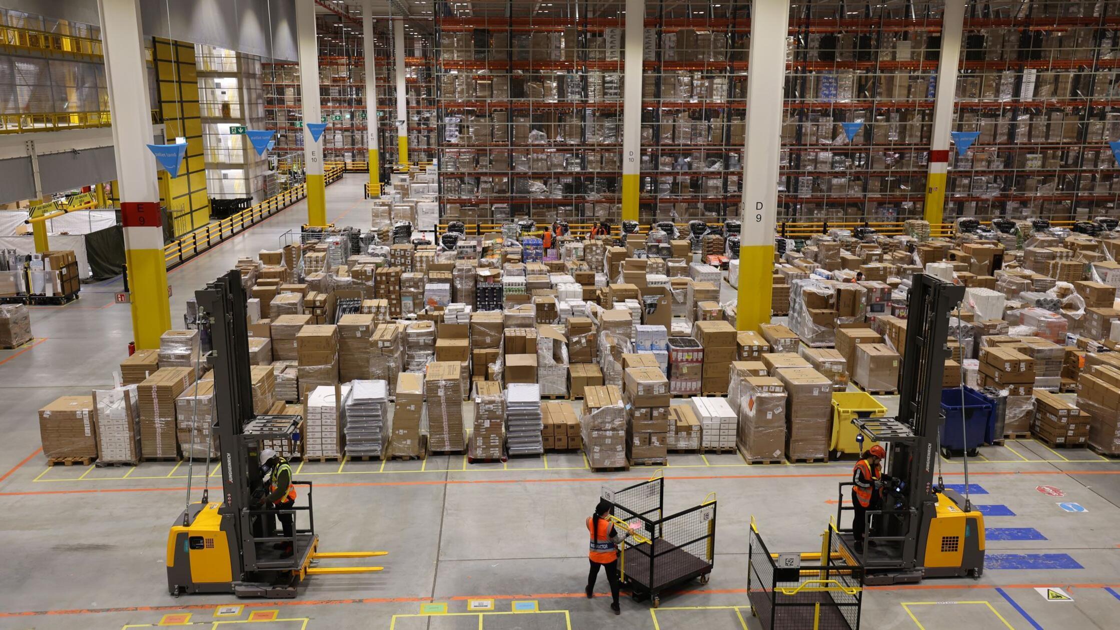 Amazon erhöht Einstiegslöhne in der Logistik