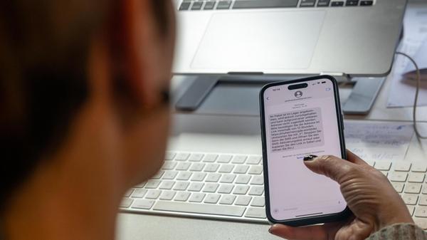 Cyber-Betrug: Gefälschte Paket-SMS mit Phishing-Li