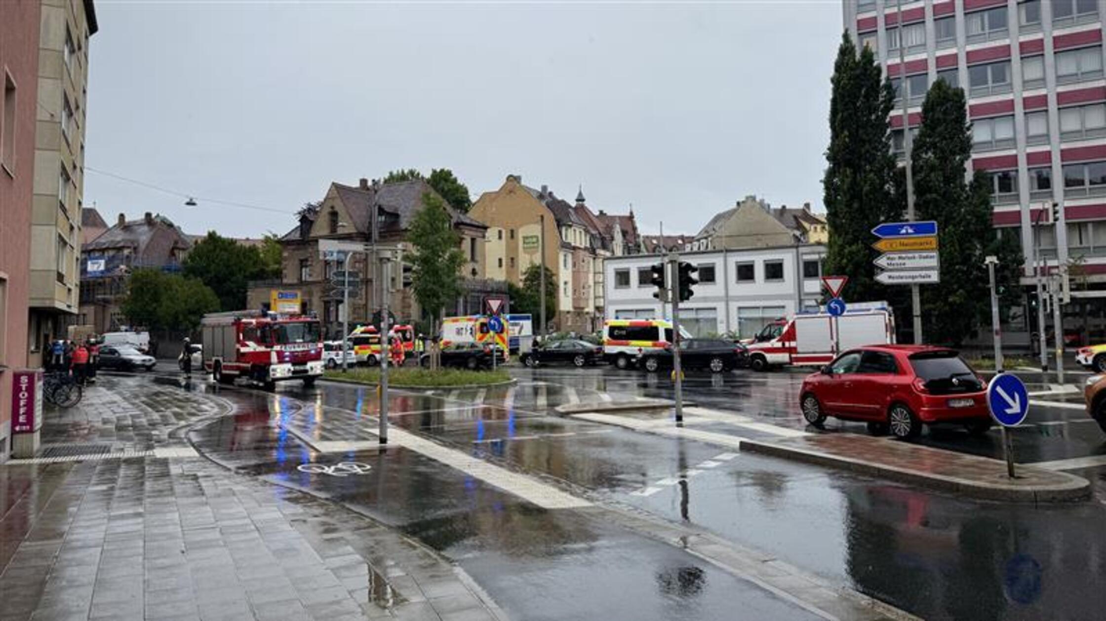 Großes Aufgebot in Nürnberg: Polizei, Feuerwehr und Rettungsdienst rücken aus - das war der Grund