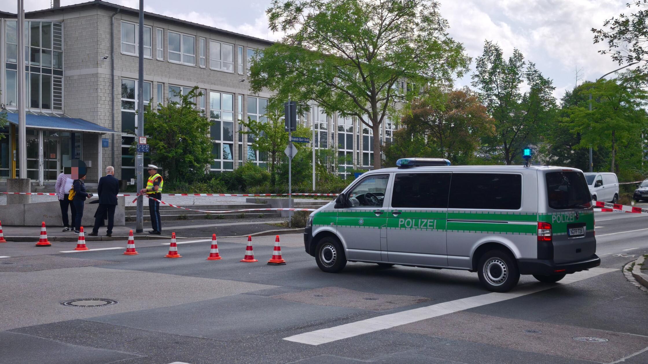 Wegen möglicher Explosionsgefahr: Frau löst Räumung von Polizeiinspektion in Mittelfranken aus