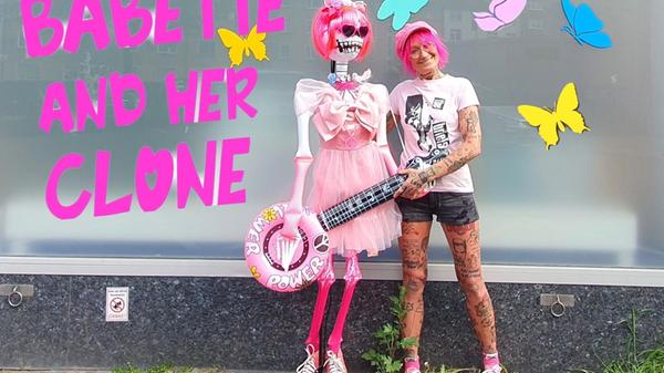 Babette and Her Clone