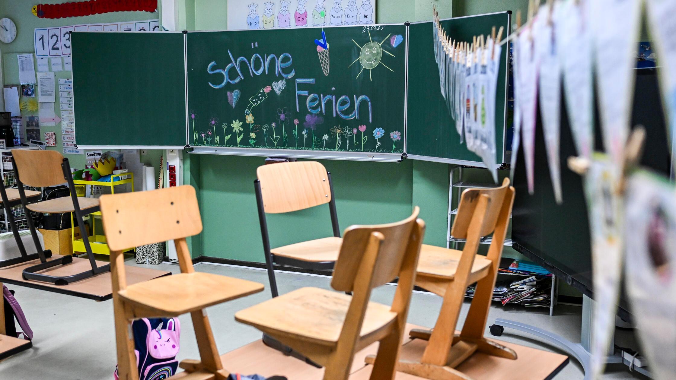 Sommerferien starten heute in Bayern: Warum ist der letzte Schultag 2025 ein Donnerstag?